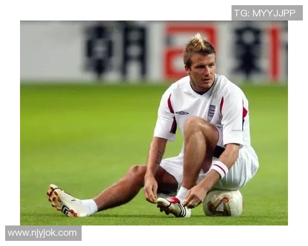 足球明星鸡冠子发型的魅力与风格解析引领时尚潮流的运动发型趋势